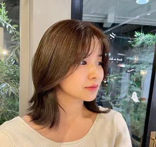 ミディアム zest kalonのヘアスタイル