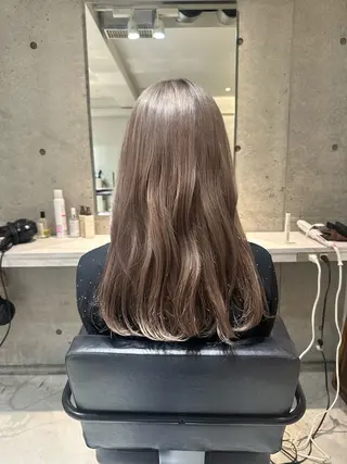 ロング ニュアンスカラー/ amikaのヘアスタイル