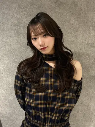 ロング カラー 紅都🫧水光カラー ブラウンベージュ🫧のヘアスタイル