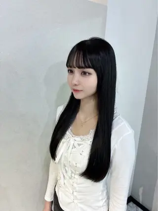 ロング カラー ハナダ メイのヘアスタイル