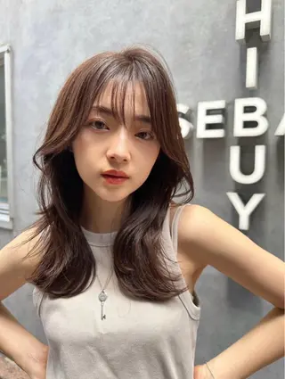 ミディアム カラー Zina千葉2nd 💫萌音のヘアスタイル