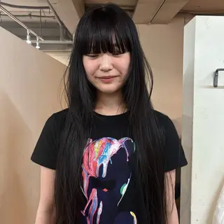 カラー 脩 子のヘアスタイル