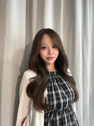 ロング カラー ヘアアレンジ 🎀ハイトーン・艶 カラー HANA🎀のヘアスタイル