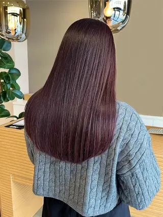 カラー 井上 結のヘアスタイル