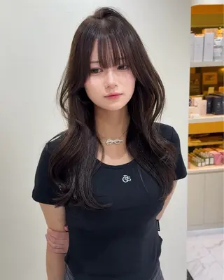 ロング カラー 大人韓国レイヤ ー特化|角岡泉希🩶のヘアスタイル