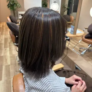 ミディアム 小西 七菜子のヘアスタイル