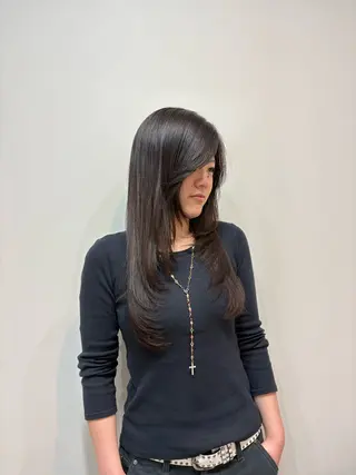 ロング yuika .のヘアスタイル