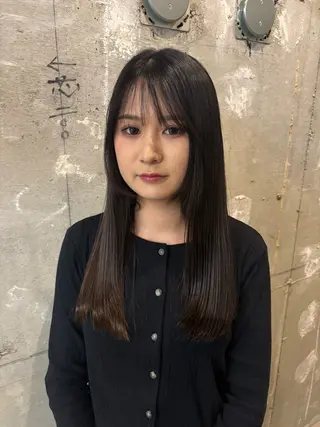セミロング ナナ/ SYS by fitのヘアスタイル