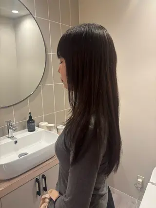 セミロング 山本 あのんのヘアスタイル