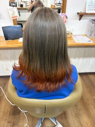 ロング 月岡 愛心のヘアスタイル