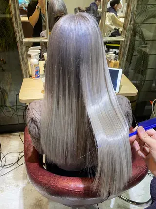 ロング カラー 佐伯 りょうのヘアスタイル
