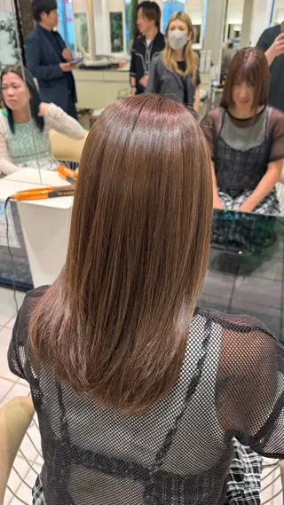 カラー serio miai 石原麻尋のヘアスタイル