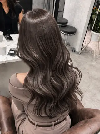 セミロング カラー 🦋透明感カラー✖️ 髪質改善🦋光希のヘアスタイル