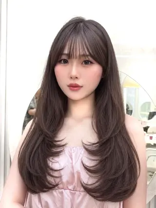 ロング 鈴木 彩莉のヘアスタイル
