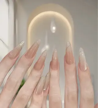 ネイル sun nail池袋 モデル募集のネイルデザイン