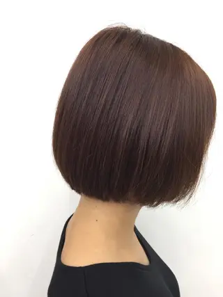 ショート カラー 岩崎 裕司のヘアスタイル