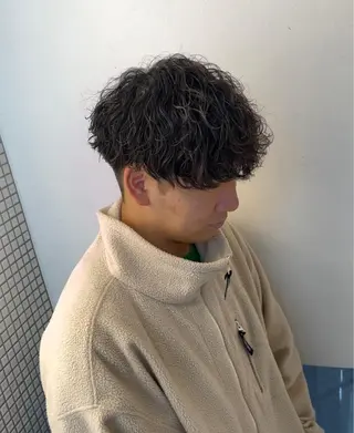 パーマ メンズ k jの眉毛・アイブロウイメージ