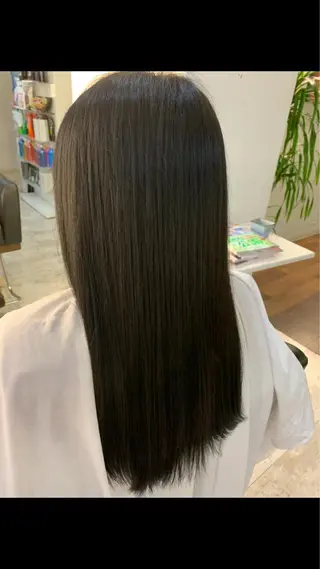 ロング カラー 山田 笑みのヘアスタイル