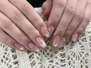 ネイル 甘 皚萱のネイルデザイン