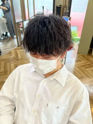 ショート 🫧艶ダブルカラー ブリーチ🫧トモヤのヘアスタイル