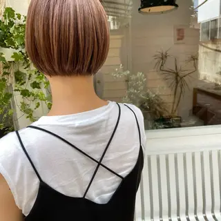 ショート カラー ブリーチカラーが人気 onnuのヘアスタイル