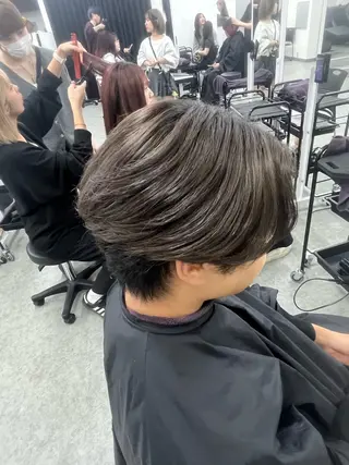 ショート メンズ 艶髪ハイトーンカラー 渋谷🎀ririkaのヘアスタイル