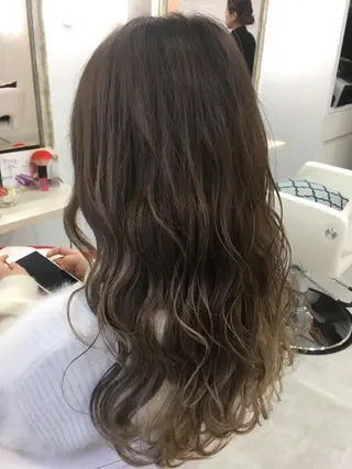 ロング カラー 髪質改善 中川 翔のヘアスタイル