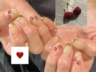 ネイル e’s nail Lumièreのネイルデザイン