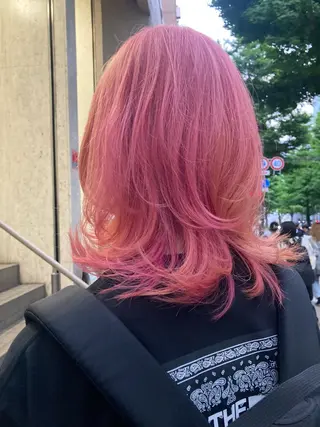 ミディアム カラー ヘアアレンジ 🤍たんない みく🖤のヘアスタイル
