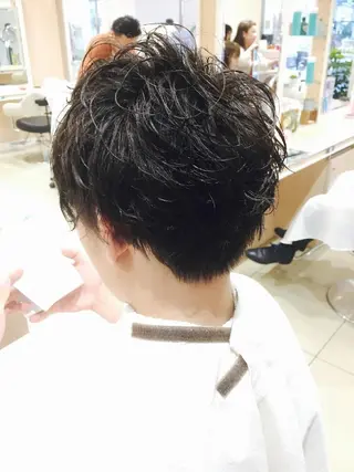 ショート メンズ パーマ 山内 佐江子のヘアスタイル