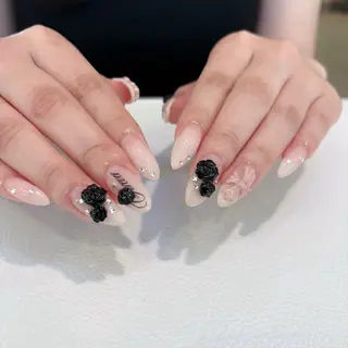 ネイル 鈴木 里奈のネイルデザイン