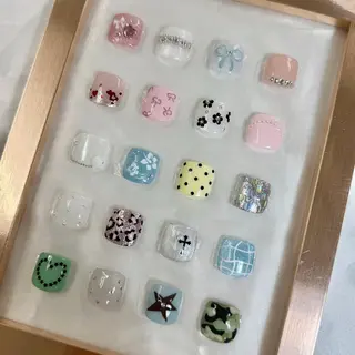 ネイル Kanako 💫のネイルデザイン