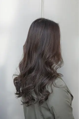 ロング カラー 【透明感、艶髪】西村 有司のヘアスタイル