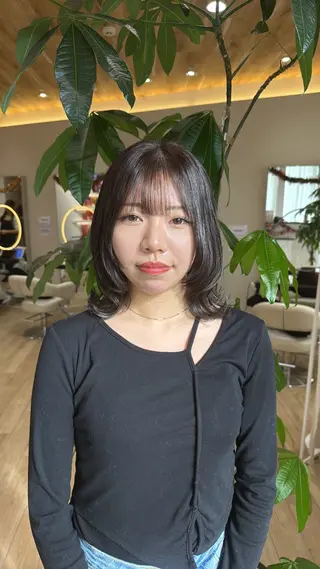 ミディアム 艶髪/ハイトーン ️🫧rino🫧のヘアスタイル