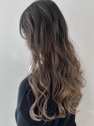 ロング 川畑 花菜のヘアスタイル