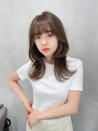 カラー rina韓国レイヤー ハッシュカットのヘアスタイル