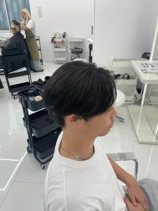 ショート メンズ 透明感カラー✨ 指名No 1ヒロトのヘアスタイル