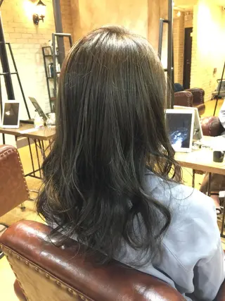 セミロング siki. 石渡のヘアスタイル