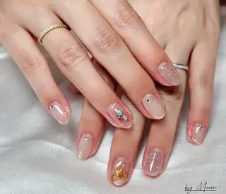 ネイル Moon Nailsのネイルデザイン