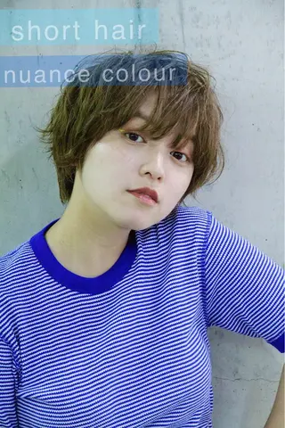 ショート カラー 舟橋 りんかのヘアスタイル