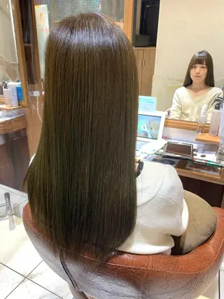 セミロング 新宿メンズパーマ特化 メンズバレイヤージュのヘアスタイル