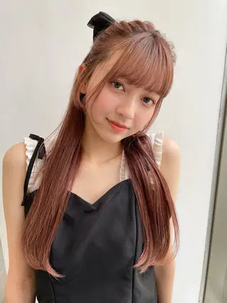 ロング カラー ヘアアレンジ 透明感カラー🩵 レイヤーカットYUIのヘアスタイル