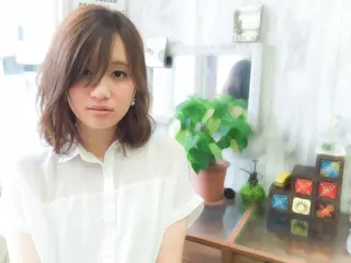 ミディアム 鈴木 悠のヘアスタイル