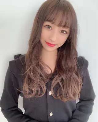 ロング 澤村 志織のヘアスタイル