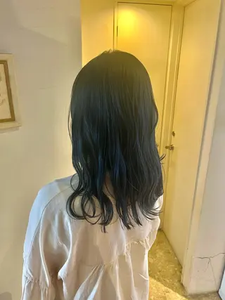 ミディアム カラー うしだ かおるのヘアスタイル