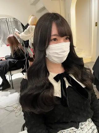 ロング カラー MOE🐈⬛🎀 エクステ/ワンホンのヘアスタイル