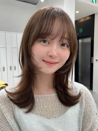 ミディアム パーマ 縮毛矯正 / 透明感カラー首藤大翔のヘアスタイル
