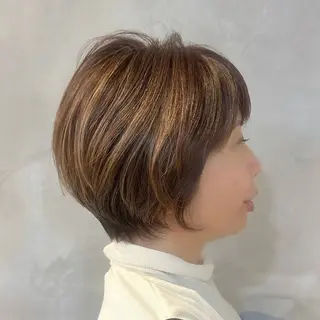 ショート カラー 飯田 智也のヘアスタイル