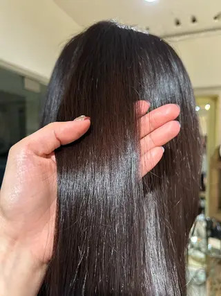 ロング カラー 透明感カラー/ ハイトーン/縮毛矯正のヘアスタイル