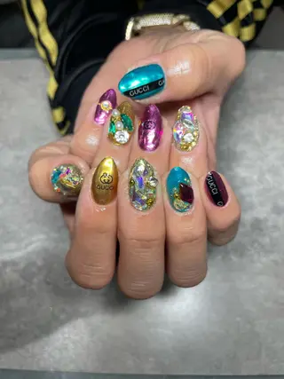 ネイル LAVISH 大和店 🤱子連れ大歓迎のネイルデザイン